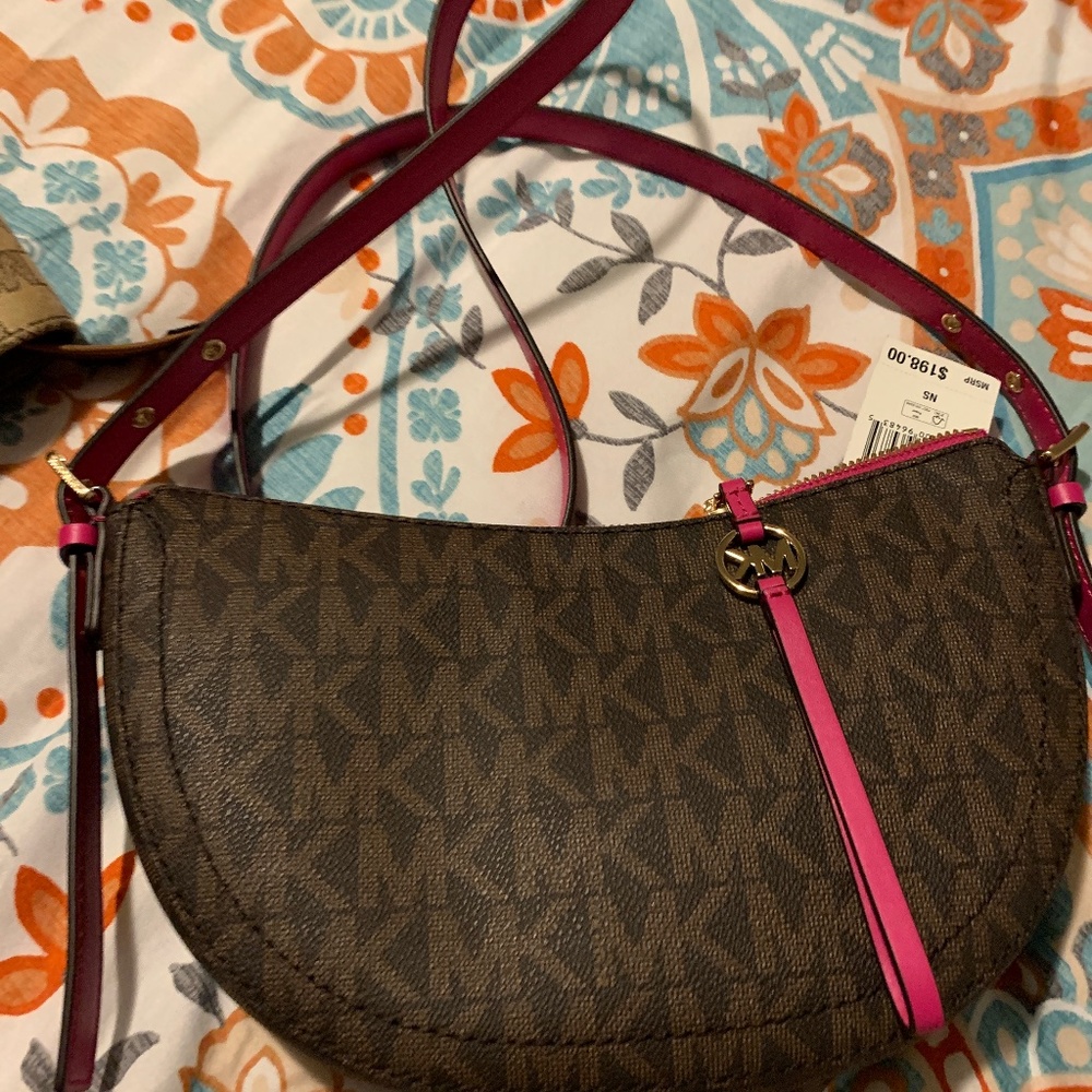 Michael Kors Small messenger bag
